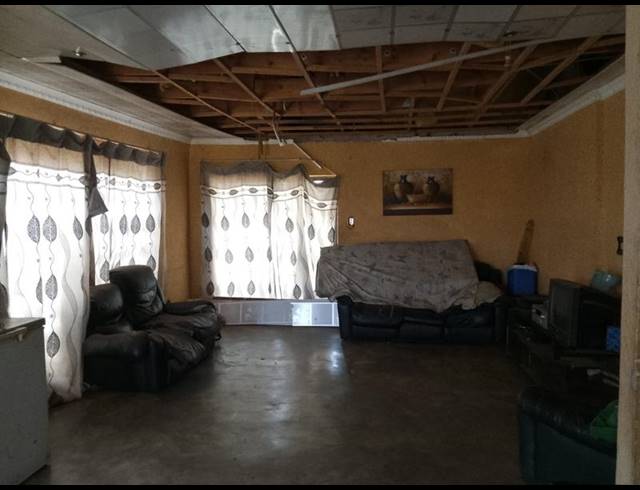 2 BEDROOM HOUSE FOR SALE IN SOSHANGUVE SOUTH